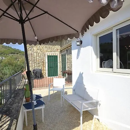 Buriana Cilento Couette-café